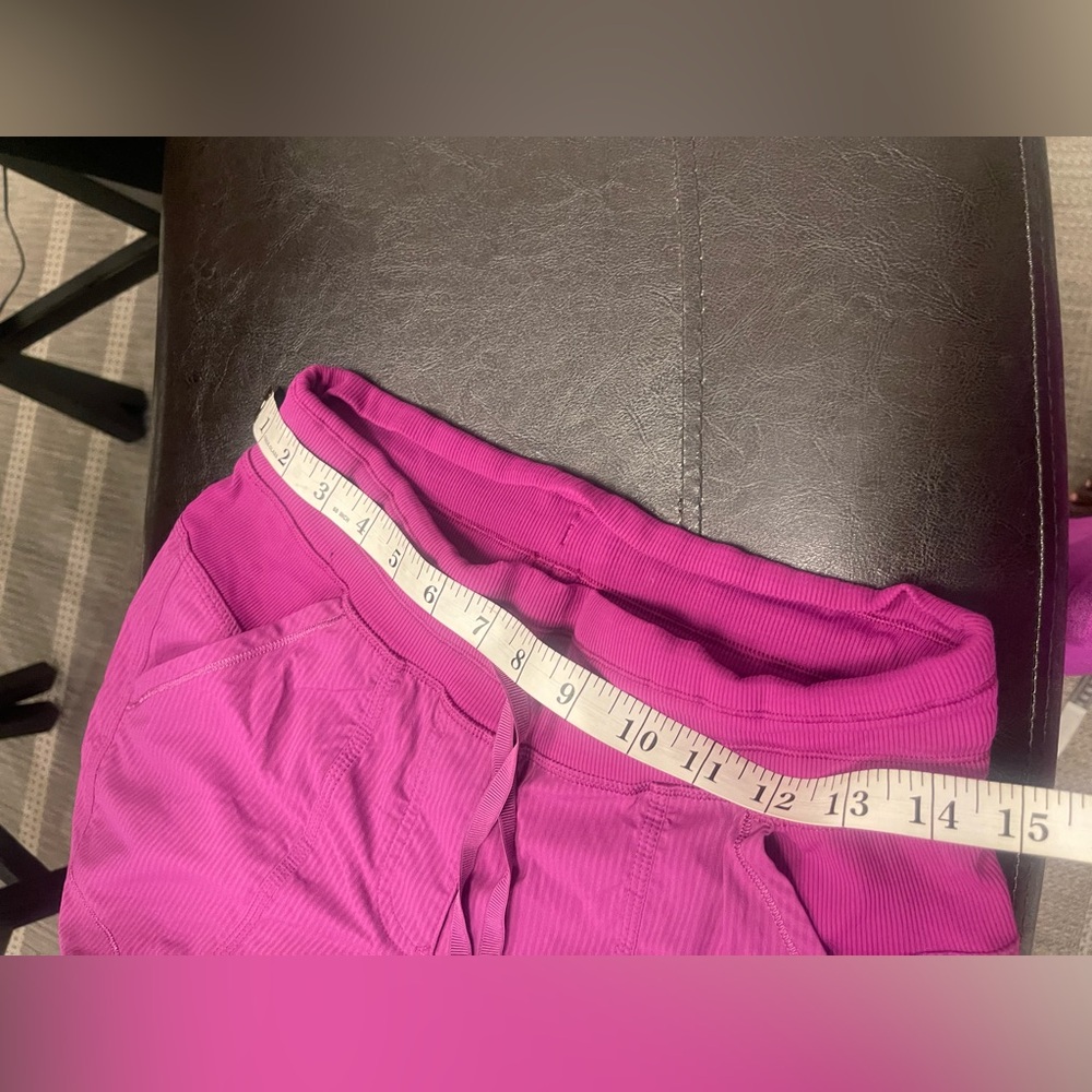 Lululemon street to studio unlined pant US 4 - Picture 7 of 8